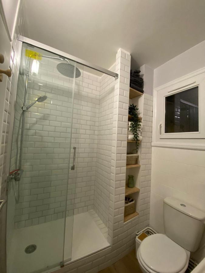 Appartement Cosy Pres De La Gare Avec Parking Saint-Pierre-des-Corps Ngoại thất bức ảnh